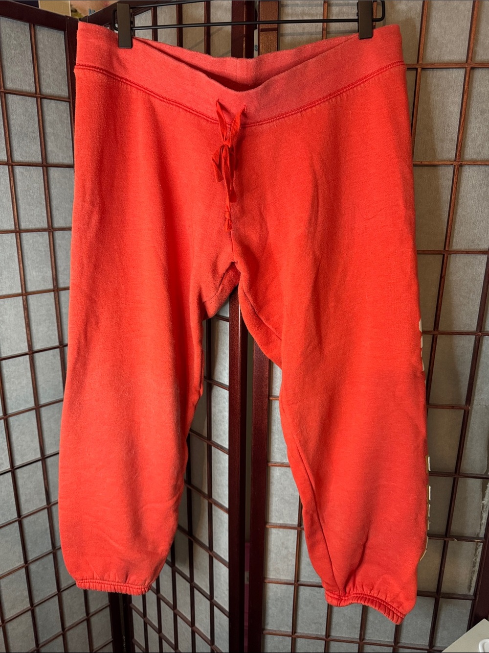 Vintage Y2K women’s Red Pull-On Sweatpants with Drawstring
